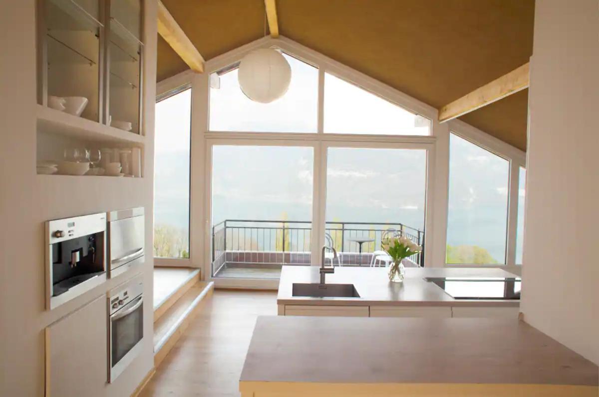Lakeview Gem Krattigen Bagian luar foto