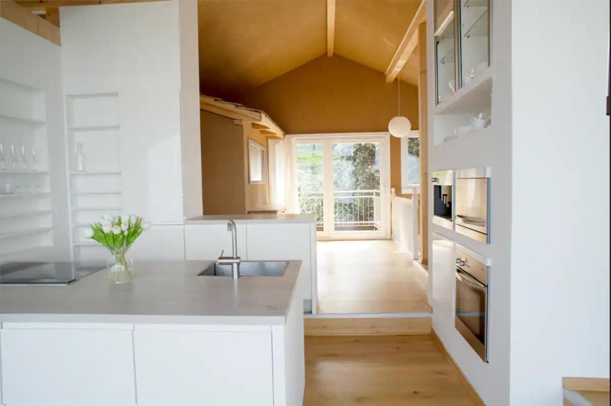 Lakeview Gem Krattigen Bagian luar foto